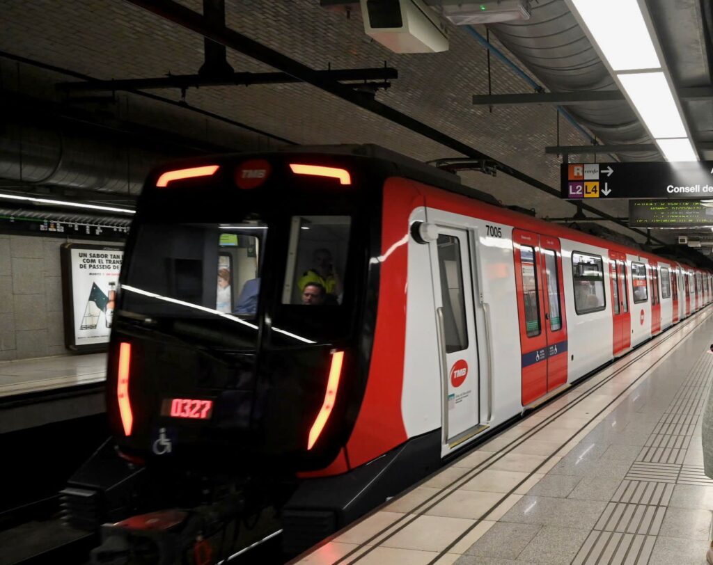 Tren de la línea 9 del Metro de Barcelona